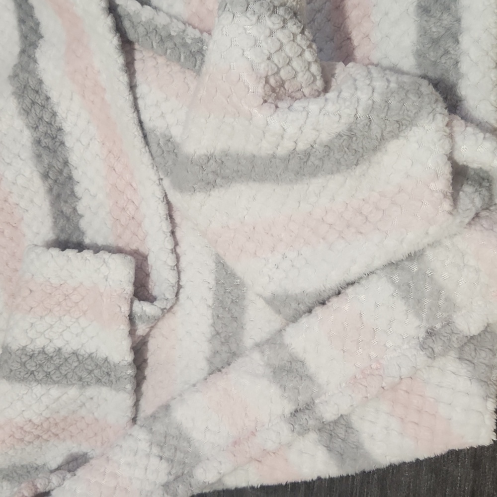 Hudson Baby soft blanket - Picture 6 of 17